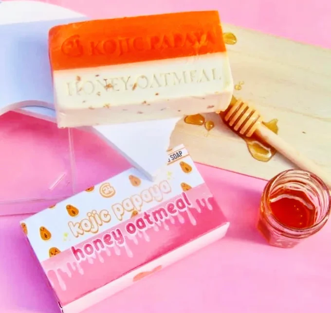KOJIC PAPAYA HONEY OATMEAL FACE AND BODY SOAP